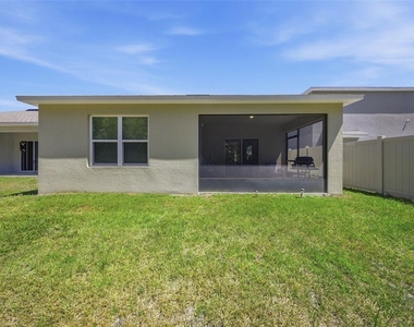 479 Pelham Park Drive - Photo Thumbnail 14