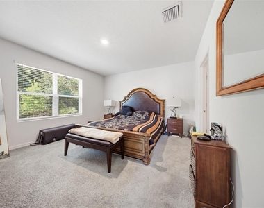 479 Pelham Park Drive - Photo Thumbnail 6