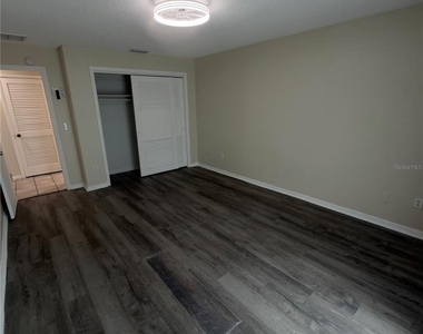 1405 N Saturn - Photo Thumbnail 10