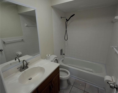 1405 N Saturn - Photo Thumbnail 11