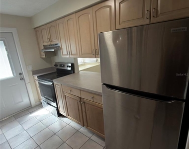 1405 N Saturn - Photo Thumbnail 5