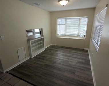 1405 N Saturn - Photo Thumbnail 3