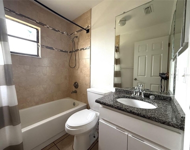 2944 58th Avenue N - Photo Thumbnail 16