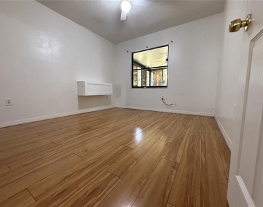 2944 58th Avenue N - Photo Thumbnail 10