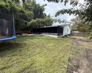 2944 58th Avenue N - Photo Thumbnail 22