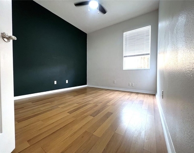 4615 Dunnie Drive - Photo Thumbnail 24