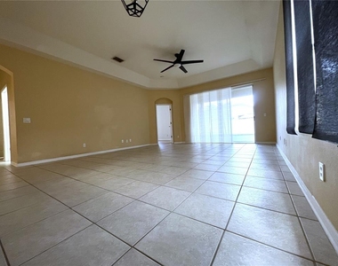 4615 Dunnie Drive - Photo Thumbnail 8