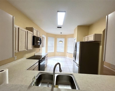 4615 Dunnie Drive - Photo Thumbnail 12