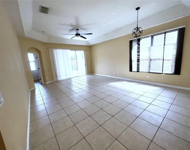 4615 Dunnie Drive - Photo Thumbnail 5