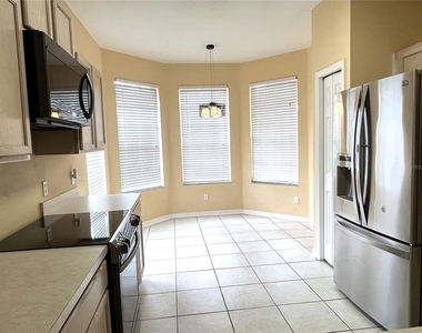 4615 Dunnie Drive - Photo Thumbnail 14