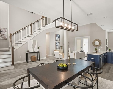 1412 W Harvard Street - Photo Thumbnail 4