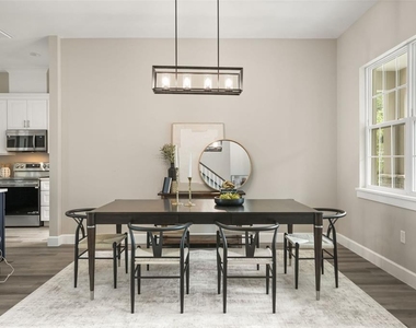 1412 W Harvard Street - Photo Thumbnail 7