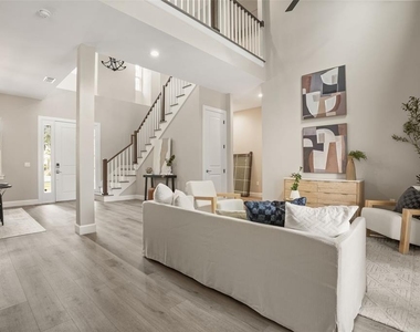 1412 W Harvard Street - Photo Thumbnail 6