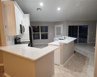 2883 Picadilly Circle - Photo Thumbnail 5