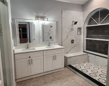 2883 Picadilly Circle - Photo Thumbnail 11