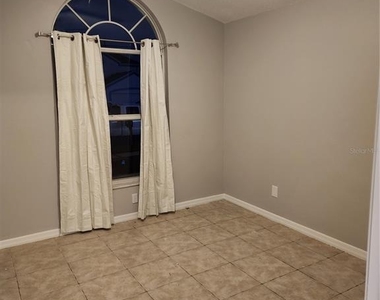 2883 Picadilly Circle - Photo Thumbnail 17