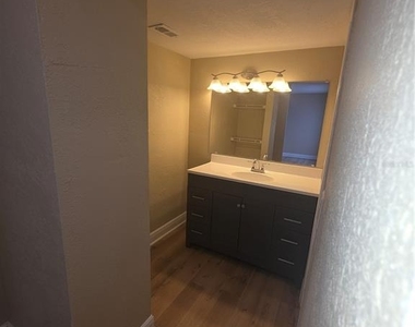 1836 N Crystal Lake Drive - Photo Thumbnail 15