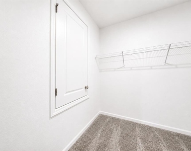 688 Sand Pine Ln - Photo Thumbnail 14