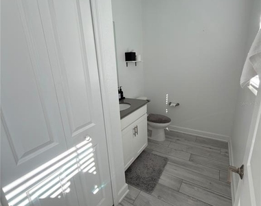 3065 Ella Way - Photo Thumbnail 4
