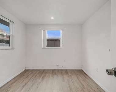 723 24th Street Nw - Photo Thumbnail 12
