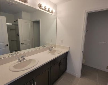 5651 Costa Blanca Way - Photo Thumbnail 18