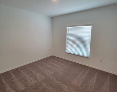 5651 Costa Blanca Way - Photo Thumbnail 3