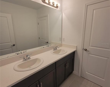 5651 Costa Blanca Way - Photo Thumbnail 11