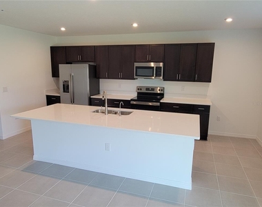 5651 Costa Blanca Way - Photo Thumbnail 2