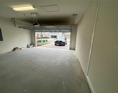 17575 Saw Palmetto Avenue - Photo Thumbnail 16