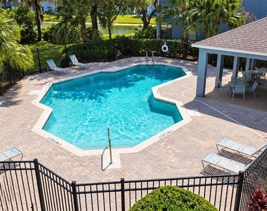 518 Wilton Circle - Photo Thumbnail 14