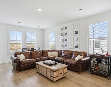 15387 Hamlin Park Drive - Photo Thumbnail 11