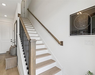 15387 Hamlin Park Drive - Photo Thumbnail 27