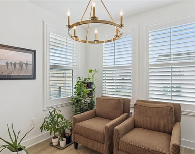 15387 Hamlin Park Drive - Photo Thumbnail 13