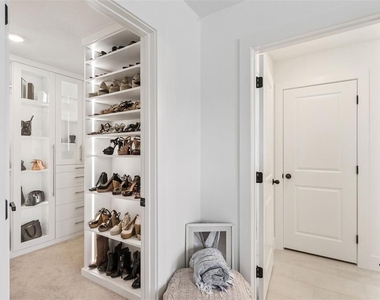 15387 Hamlin Park Drive - Photo Thumbnail 7