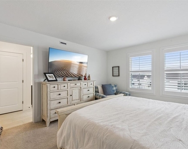 15387 Hamlin Park Drive - Photo Thumbnail 19