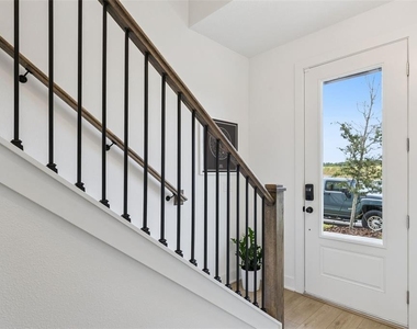 15387 Hamlin Park Drive - Photo Thumbnail 26