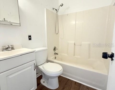 2215 Vine Street - Photo Thumbnail 22