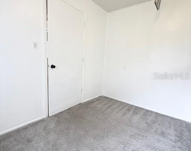 2215 Vine Street - Photo Thumbnail 21