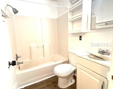 2215 Vine Street - Photo Thumbnail 18