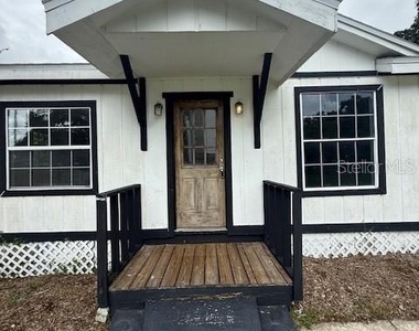 2215 Vine Street - Photo Thumbnail 1