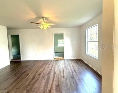 2215 Vine Street - Photo Thumbnail 3