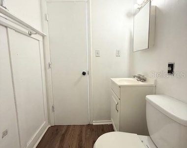 2215 Vine Street - Photo Thumbnail 15