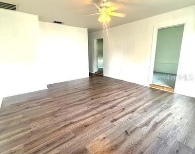 2215 Vine Street - Photo Thumbnail 4