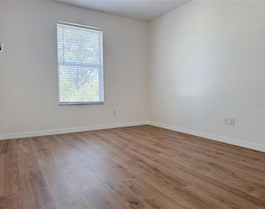 760 Cresting Oak Circle - Photo Thumbnail 18