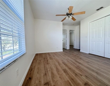 760 Cresting Oak Circle - Photo Thumbnail 12