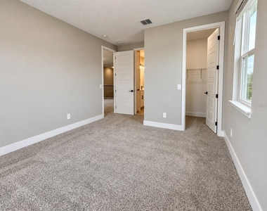 16477 Silver Brook Way - Photo Thumbnail 21