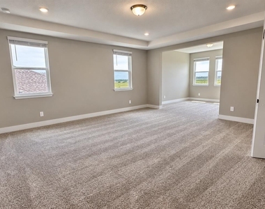 16477 Silver Brook Way - Photo Thumbnail 25