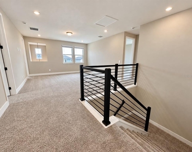 16477 Silver Brook Way - Photo Thumbnail 15