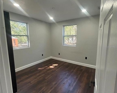 1111 Se 6th Avenue - Photo Thumbnail 2