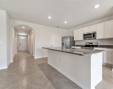 320 Guadlupe Street - Photo Thumbnail 3